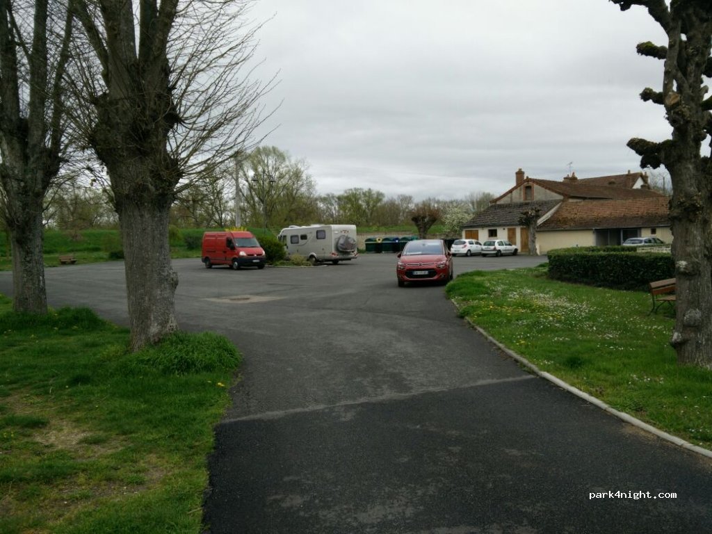 (45360) Saint-Firmin-sur-Loire - 30 Gr Grande Rue — foto 2