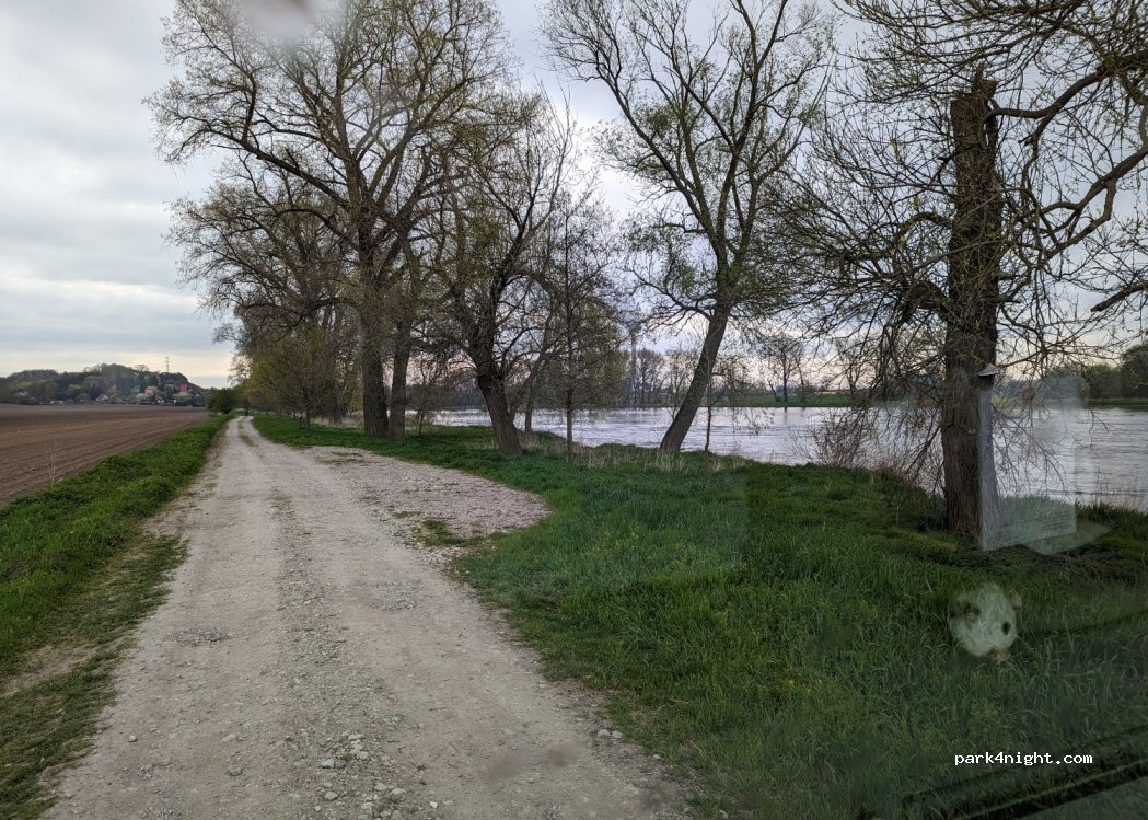 (411 08) Štětí - — foto 2