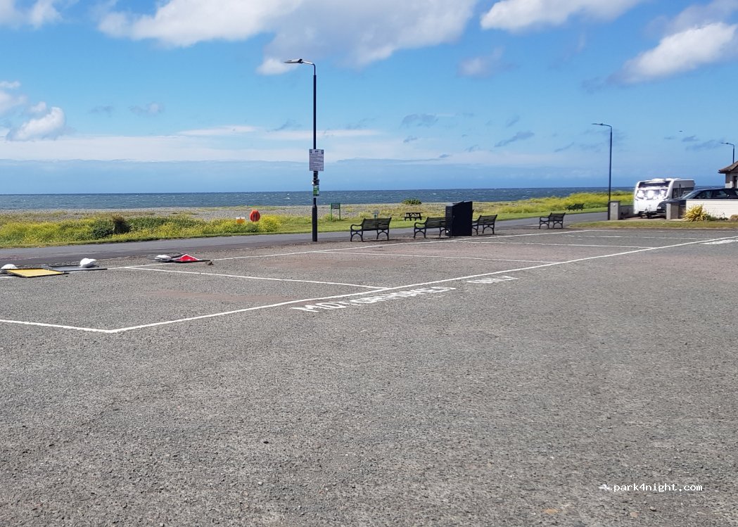 (KA26 0NH) Ballantrae - 9 The Vennel — foto