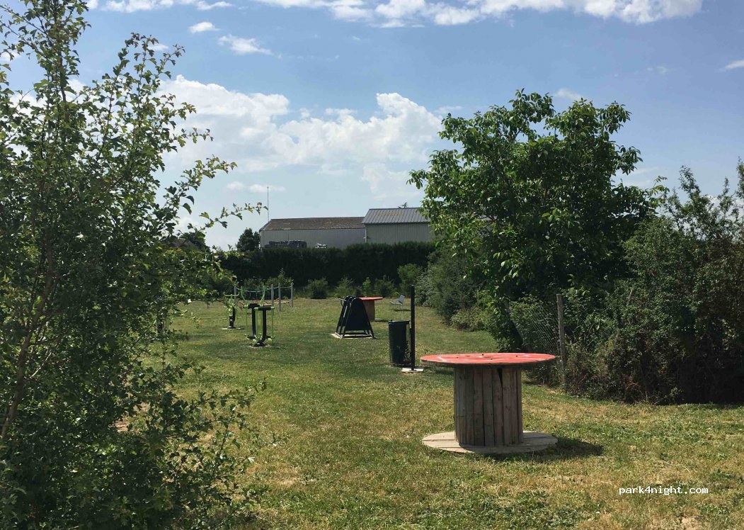 (41100) Saint-Ouen - 20 Rue Auguste Comté — foto 2