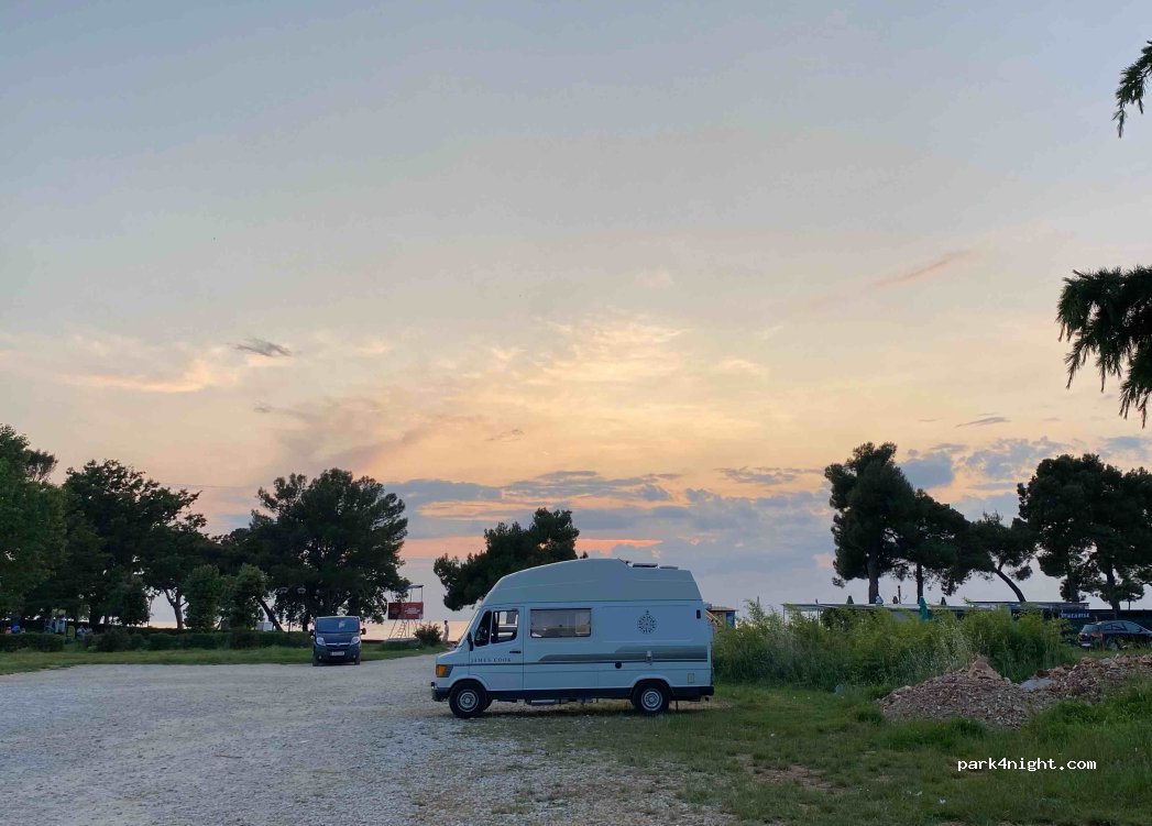 (52470) Umag - 17 Ulica Ive Lole Ribara — foto 2