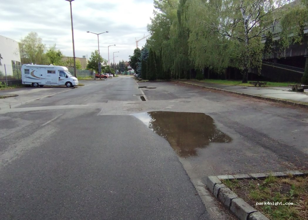 (3519) Miskolc - 4 Csabai út — foto