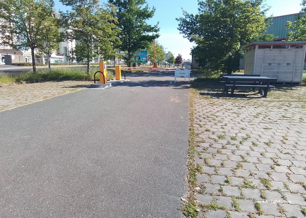(09247) Chemnitz - 8-14 Wildparkstraße — foto