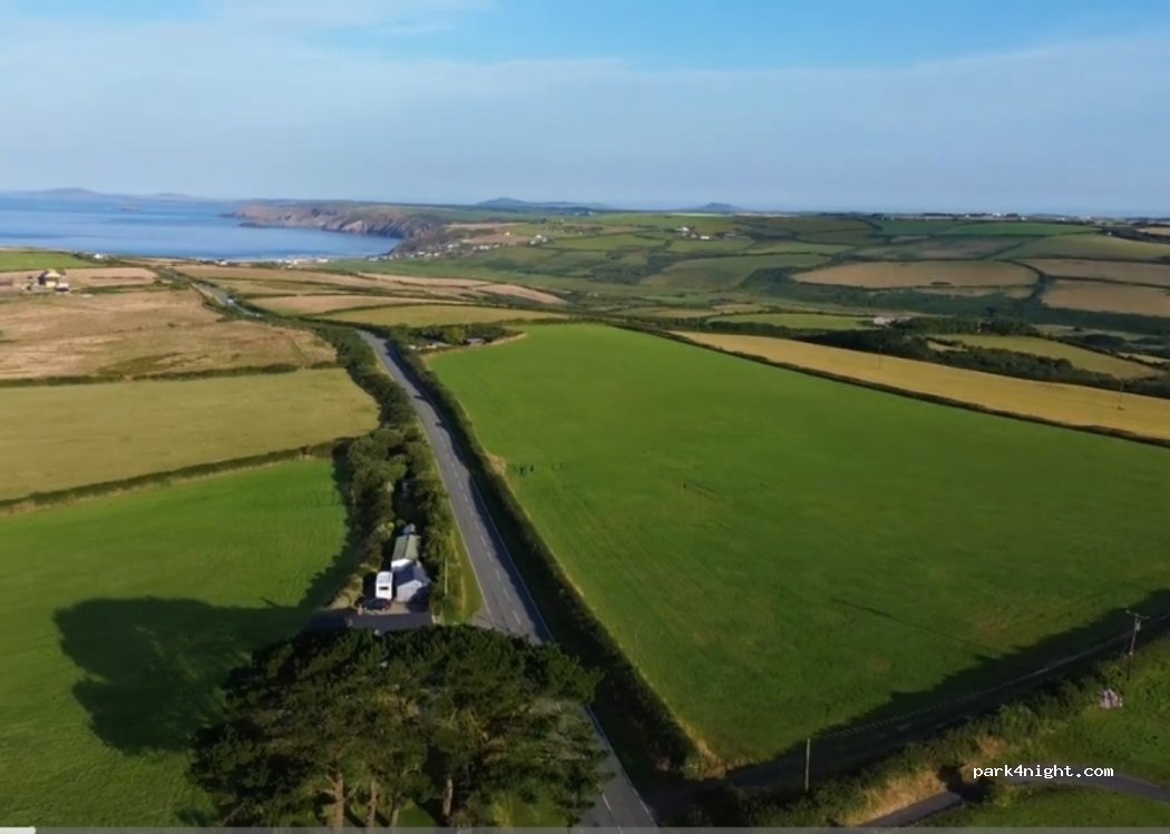 (SA62 6AW) Wales - Unnamed Road — foto 3