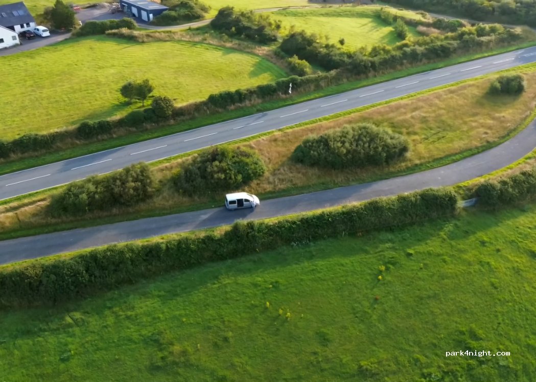 (SA62 6AW) Wales - Unnamed Road — foto 4