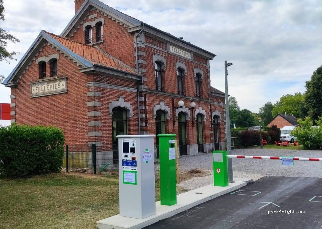 (59740) Felleries - 10 Rue de la Place — foto