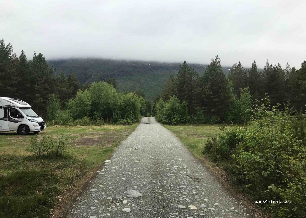 (9143) Skibotn - Unnamed Road — foto 2