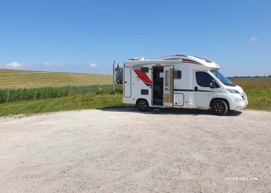 Parkeerplaats Uithuizerwad — foto