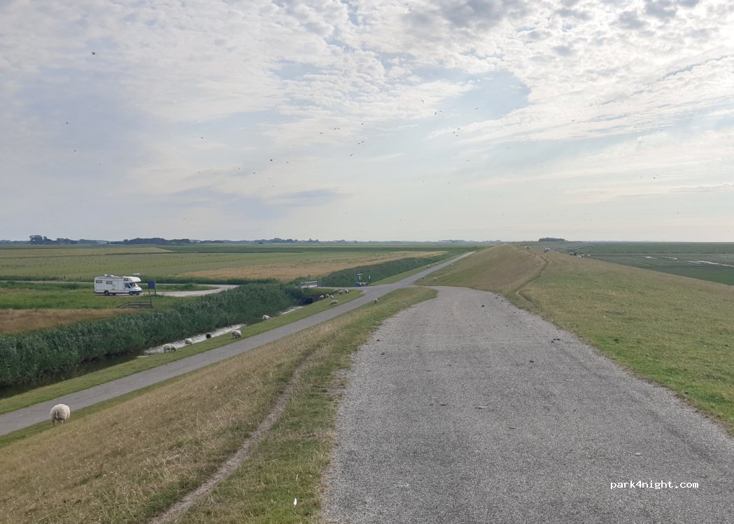 Parkeerplaats Uithuizerwad — foto 3
