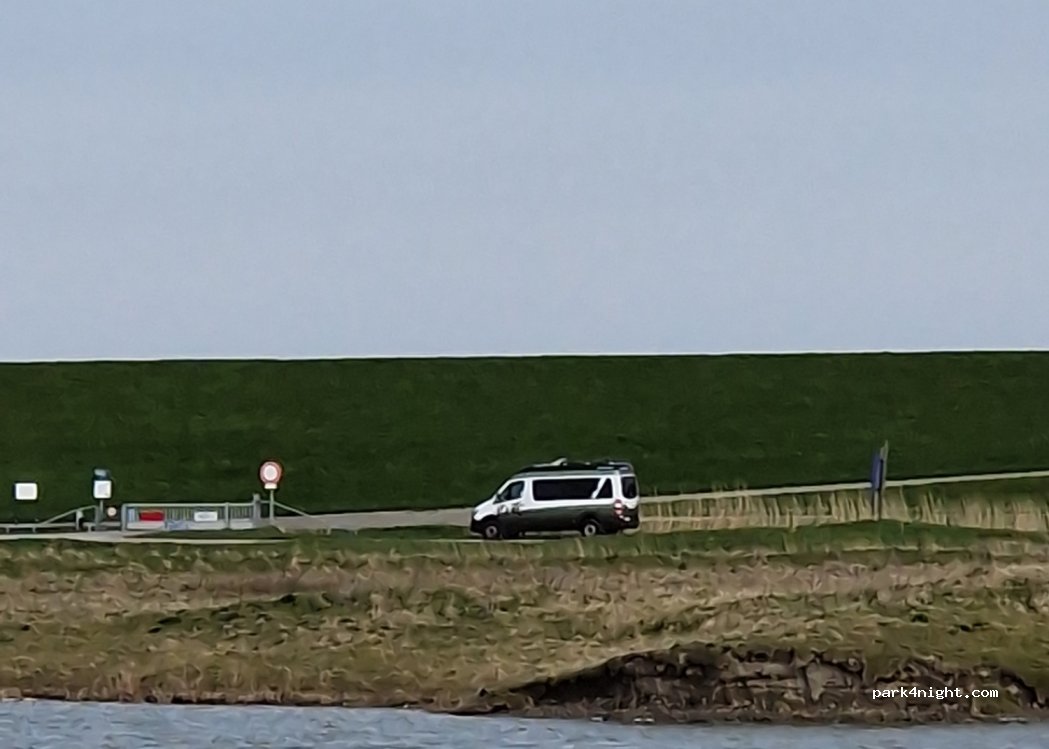 Parkeerplaats Uithuizerwad — foto 4