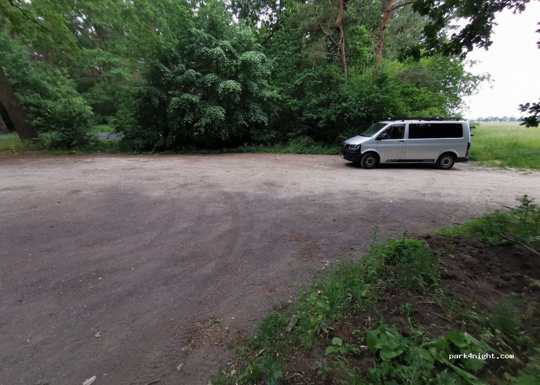 (31303) Burgdorf - Unnamed Road — foto