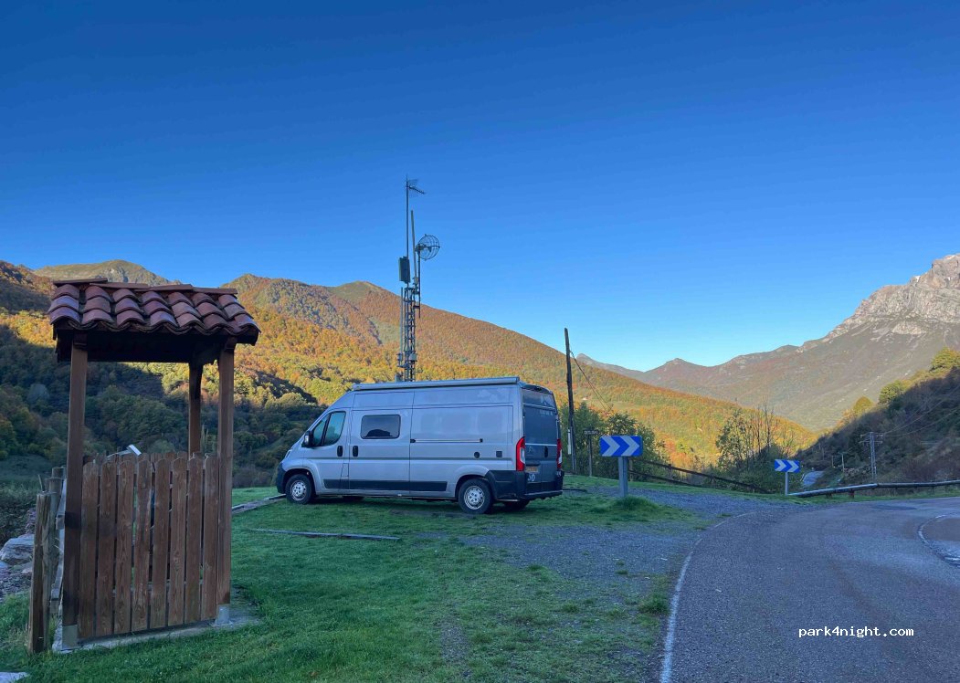 (24915) Posada de Valdeón - 41 Calle Calvo Sotelo — foto 2