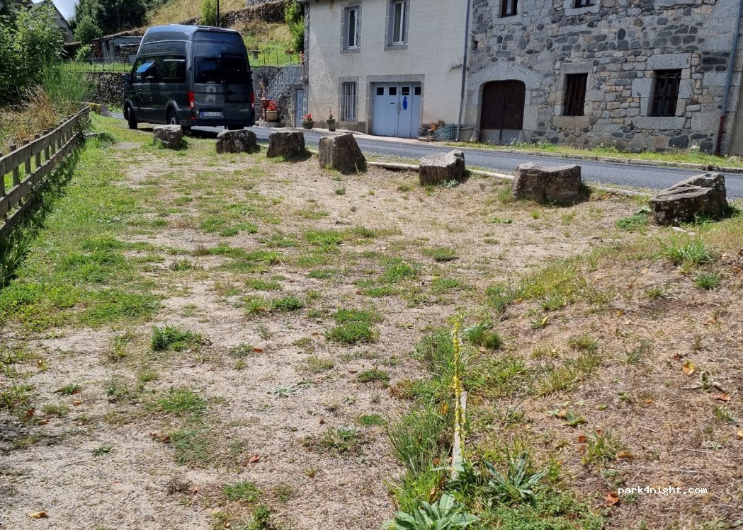 (15110) Saint-Urcize - 7 Rue du Docteur Raynal — foto 4