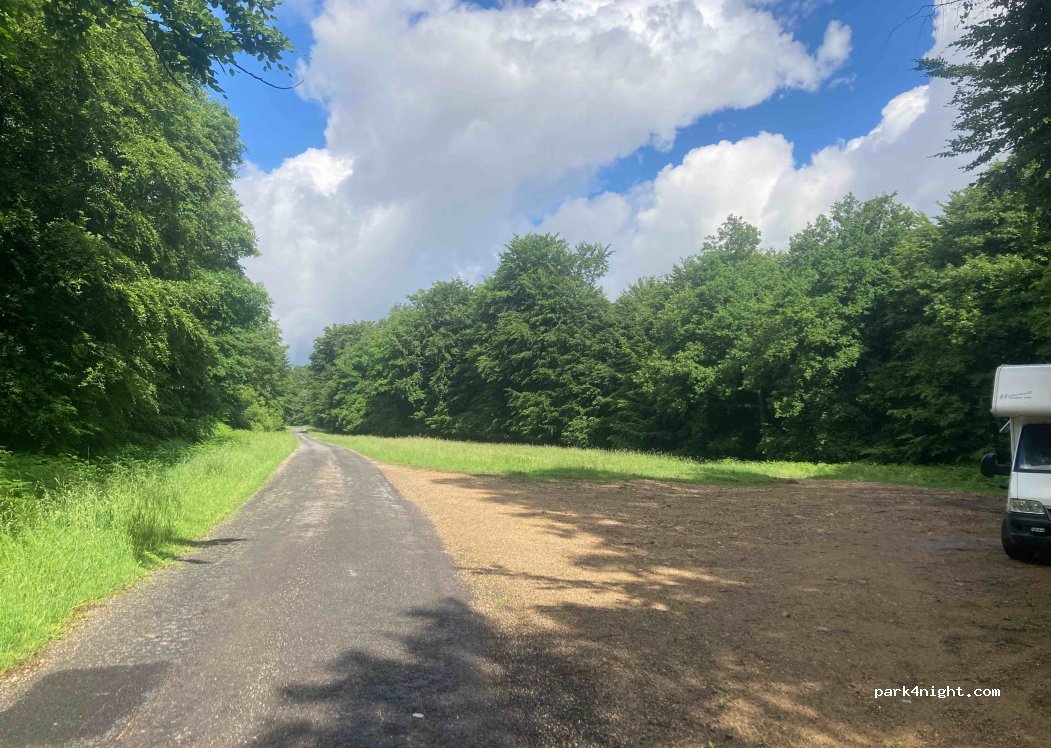 (08140) Bazeilles - Unnamed Road — foto
