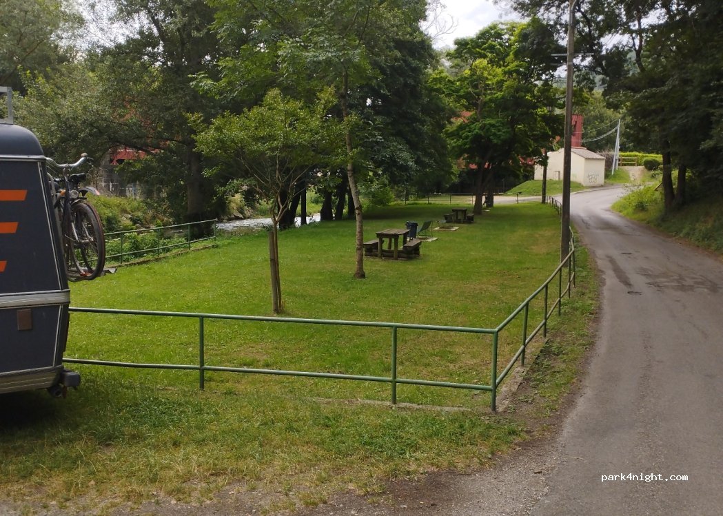 (11230) Chalabre - 8 Quai de l'Abattoir — foto 2