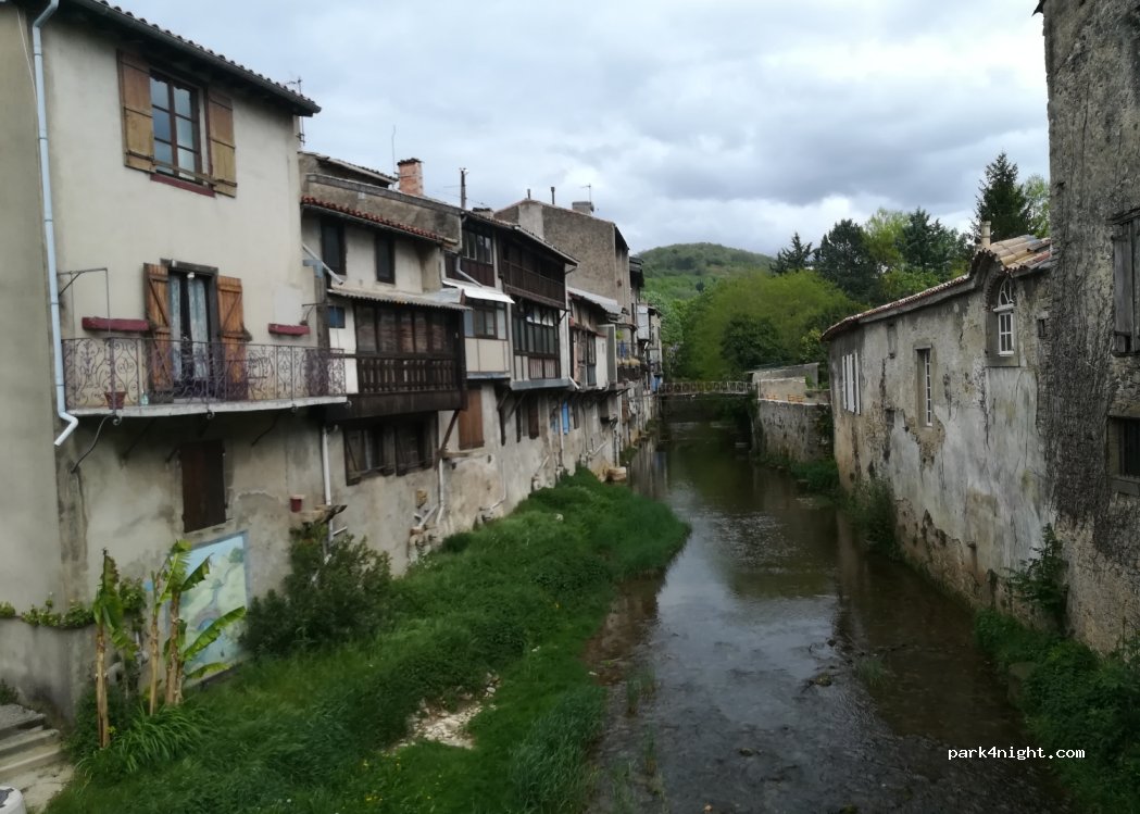 (11230) Chalabre - 8 Quai de l'Abattoir — foto 4