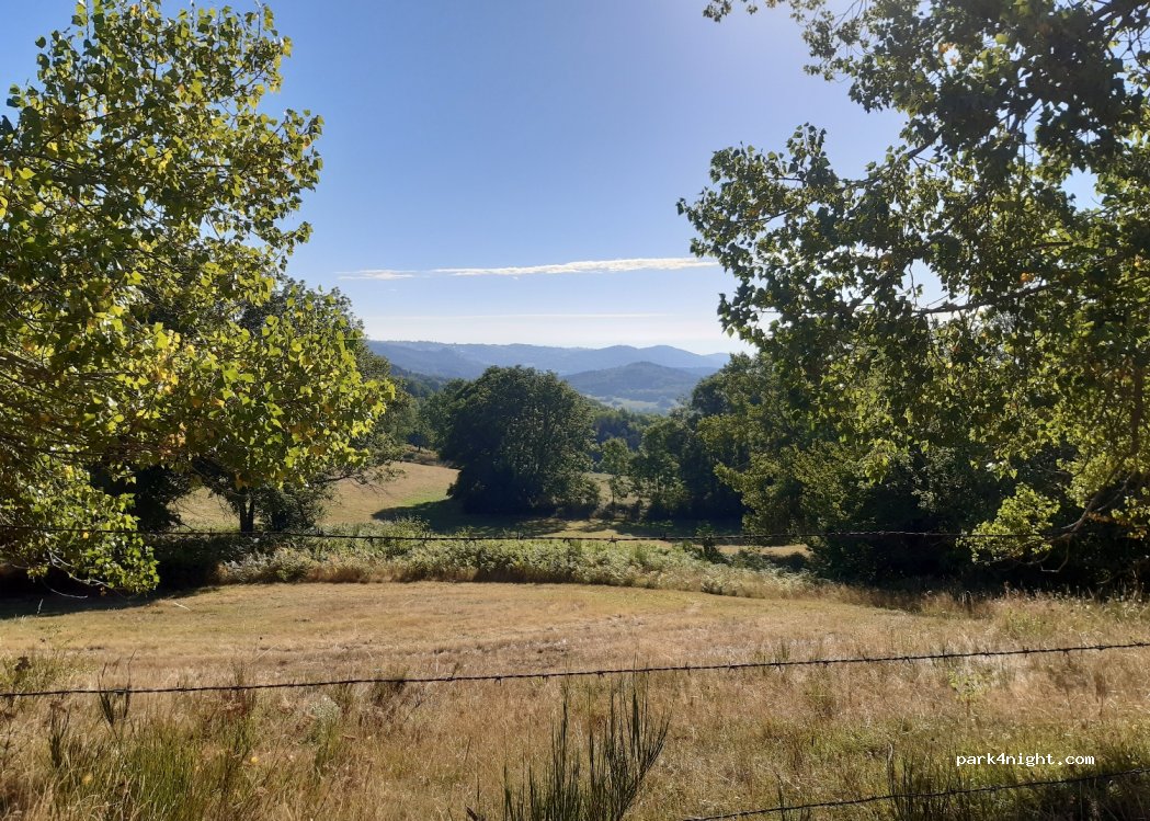 (63790) Murol - Unnamed road — foto 3