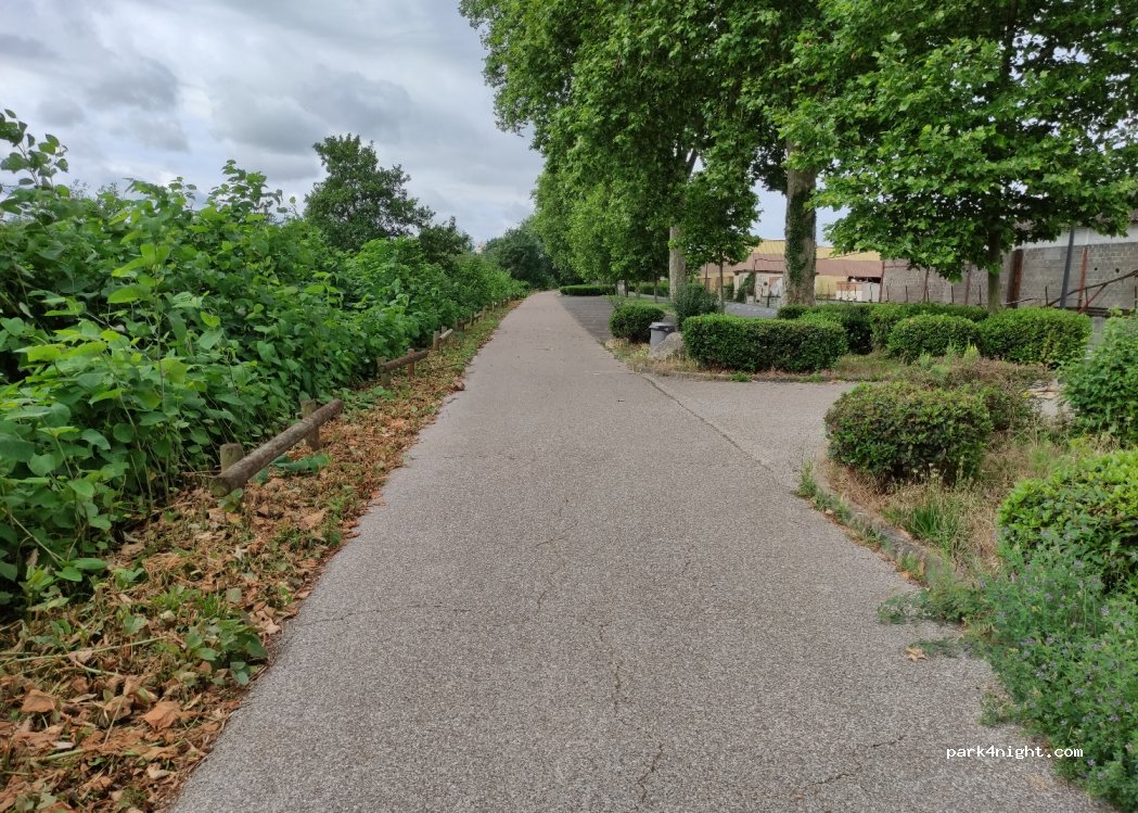 (58000) Nevers - 20 Rue Louise Michel — foto 2