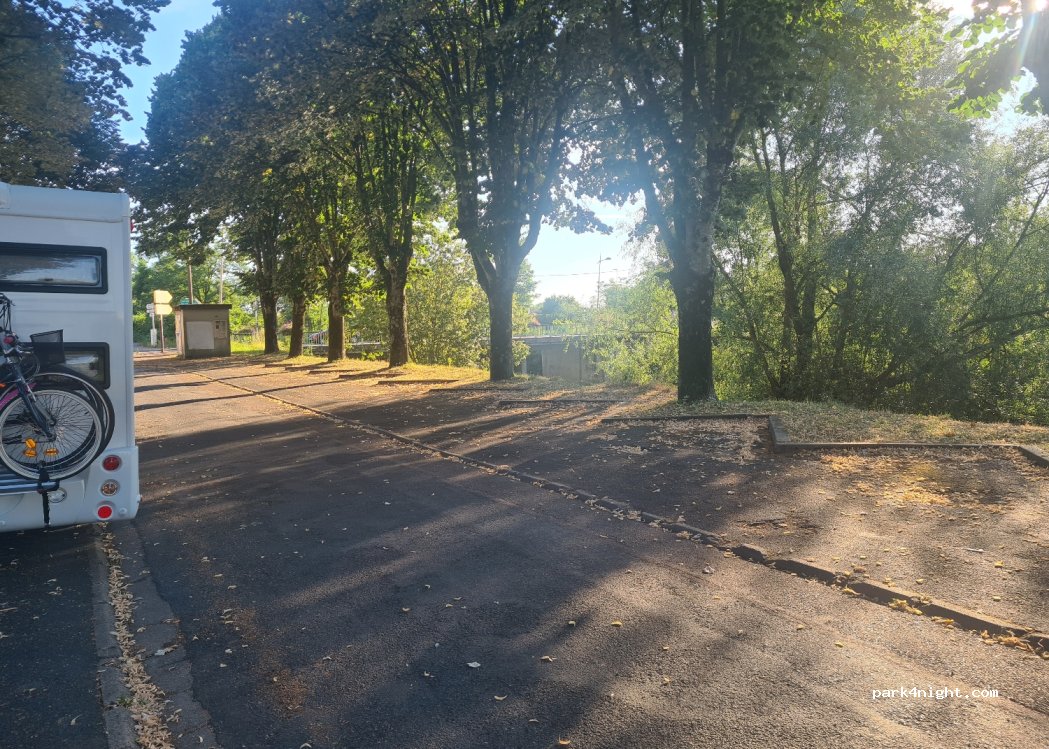 (58000) Nevers - 20 Rue Louise Michel — foto 3