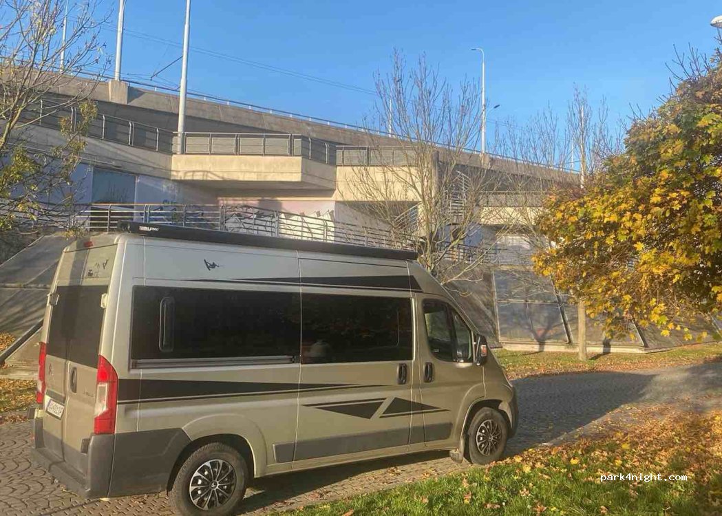 (326 00) Pilsen - 2 U Ježíška — foto 4