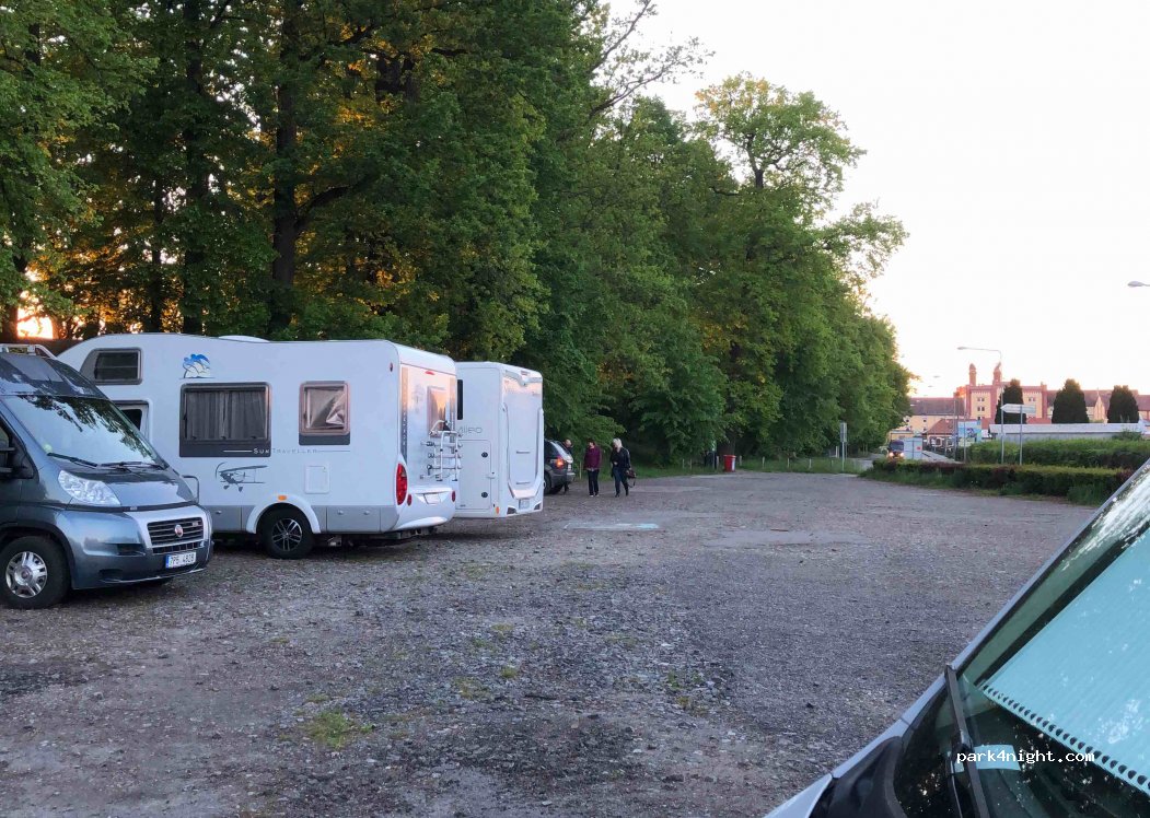 (379 01) Třeboň - Novohradská — foto 3