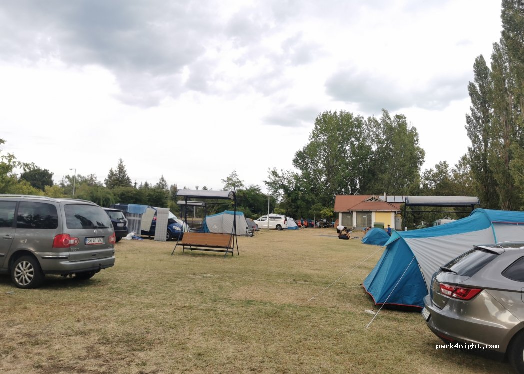 Balatontourist Strand-Holiday Camping — foto 2