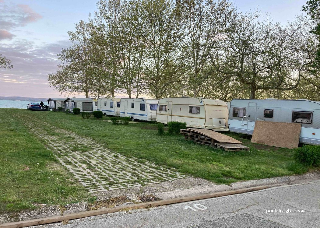 Balatontourist Strand-Holiday Camping — foto 5