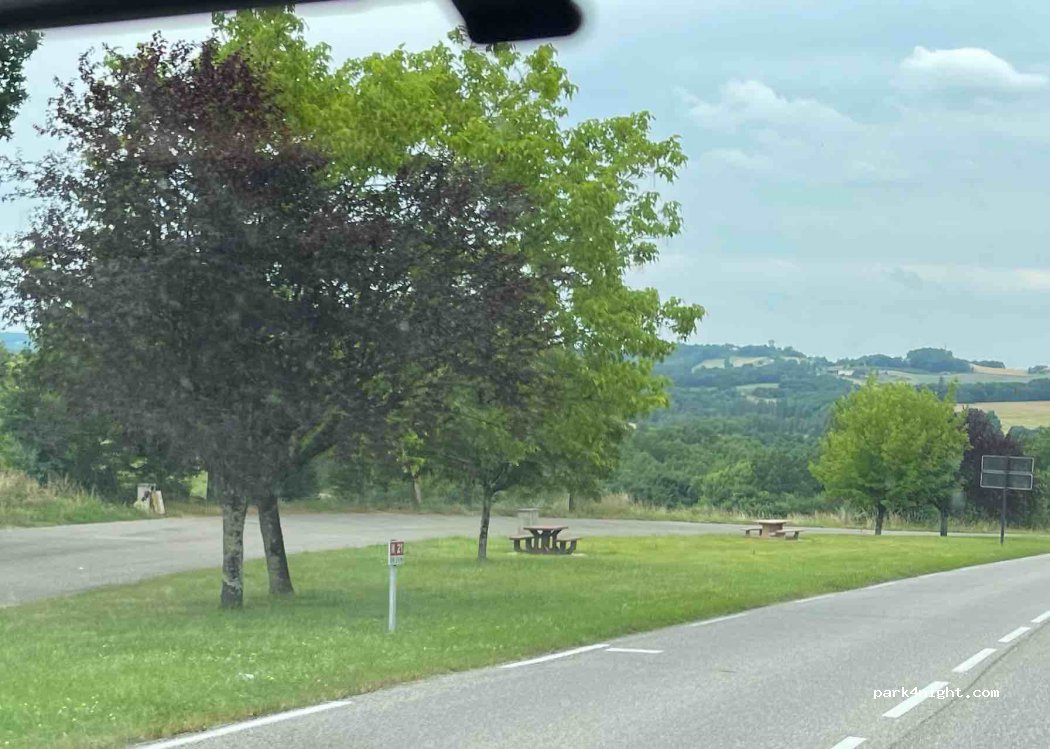 (47300) Villeneuve-sur-Lot - 664 N21 — foto