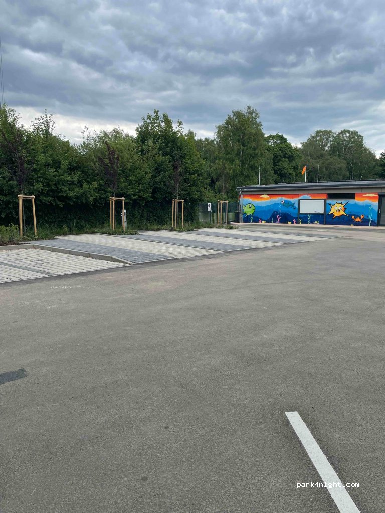 Wohnmobilstellplatz am Freibad Neustadt — foto 2