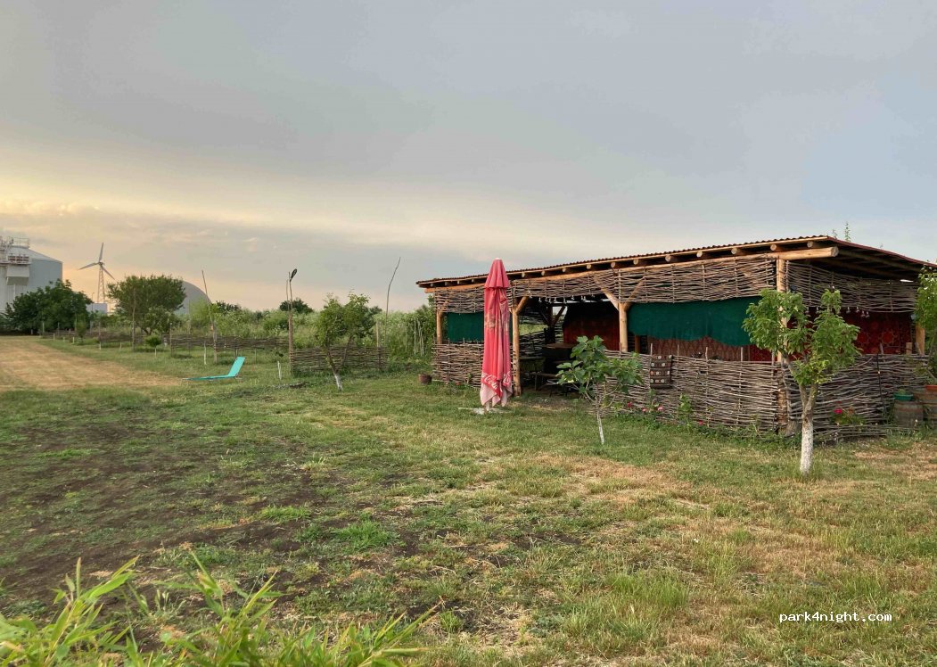 Паркинг за Кемпери"Селския Двор на морето" — foto 3