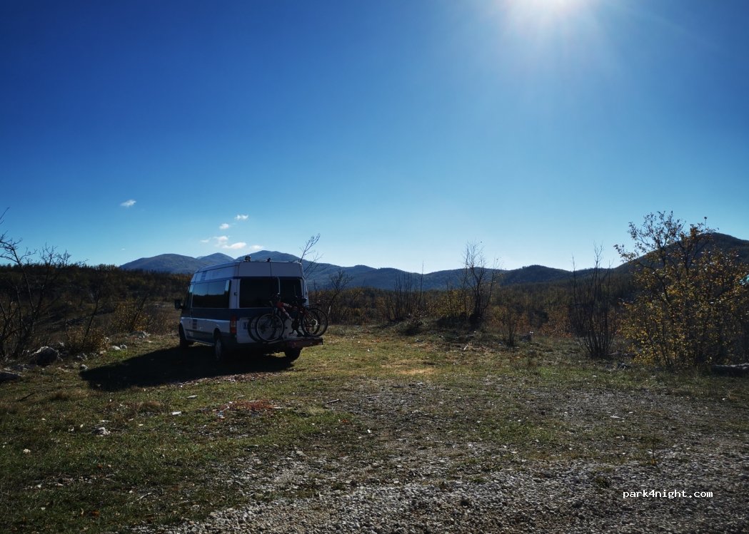 () Jasenovo Polje - Unnamed road — foto