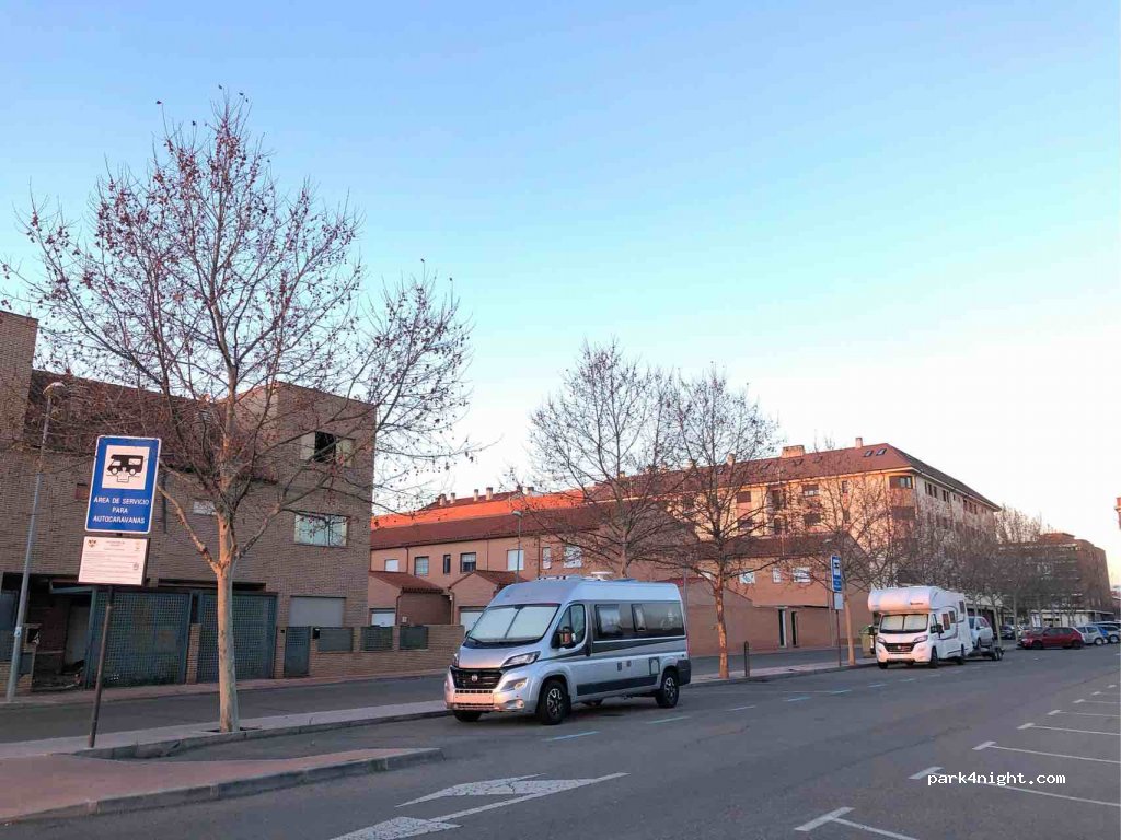 (45500) Torrijos - 15 Calle de Magallanes — foto 2