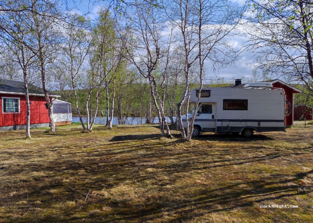 Kaktsvarrin Erämajat — foto 4
