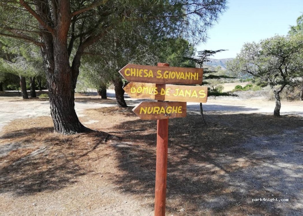 (08043) Escalaplano - Unnamed Road — foto 2