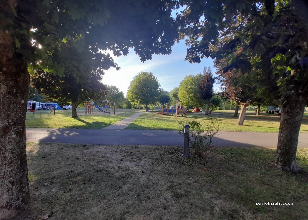 Camping des Rives du Loing — foto 3