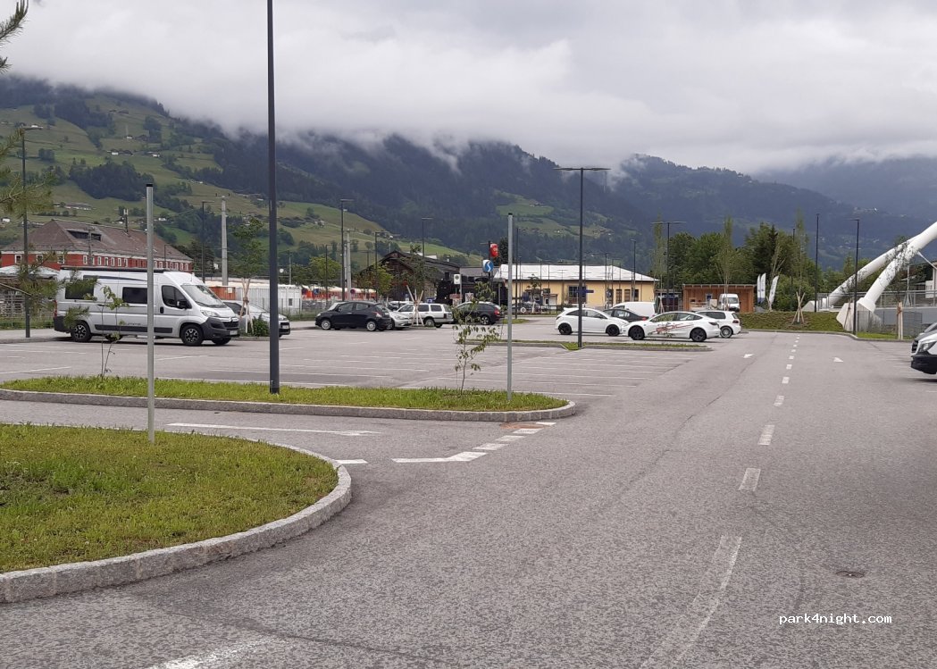 (9900) Lienz - 12a Tristacher Straße — foto