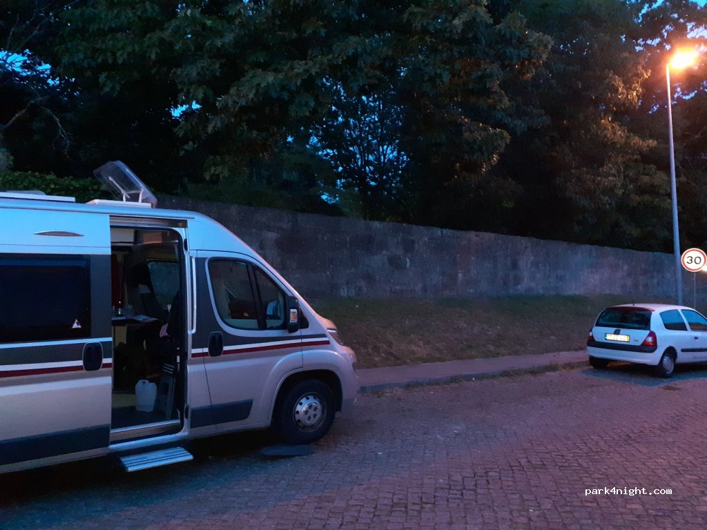 (4350-085) Porto - 171 Rua Carlos Graça — foto