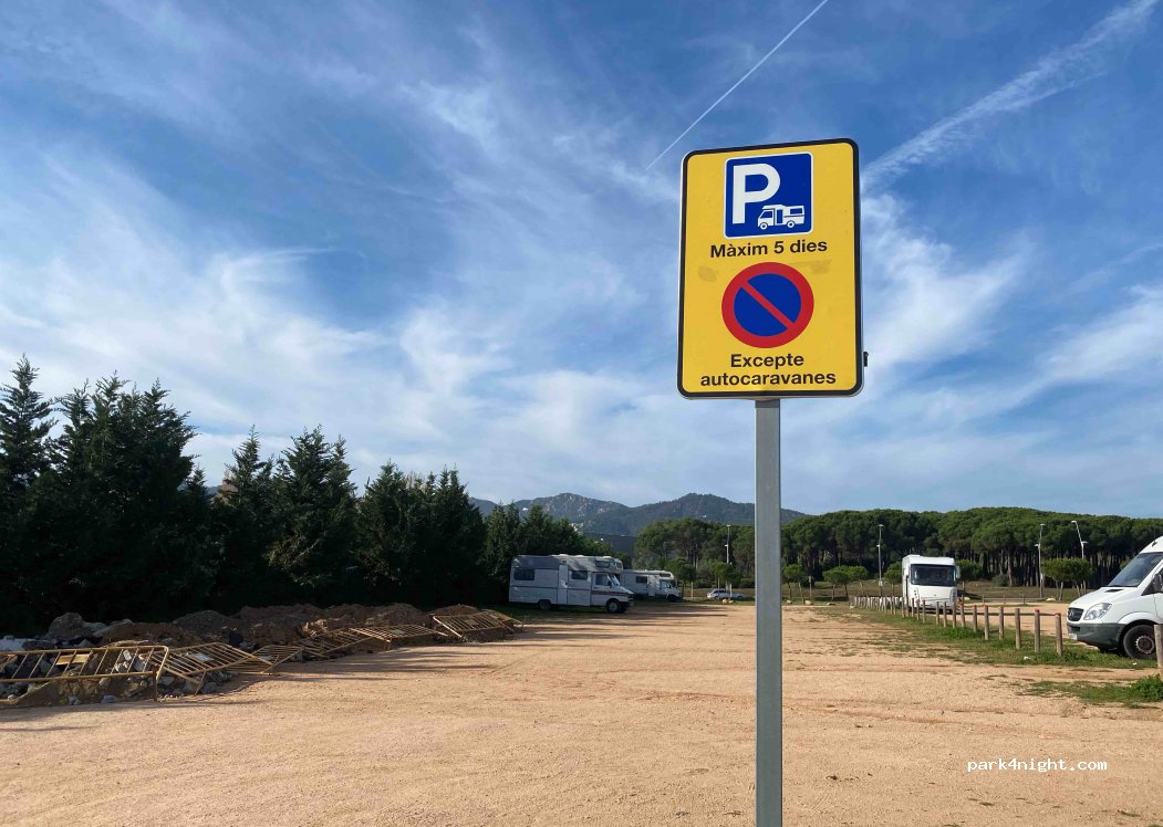 (17220) Sant Feliu de Guíxols - — foto 3