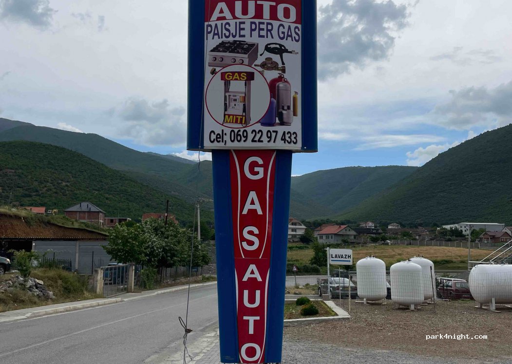(6C26+43X) Krumë - Unnamed road — foto