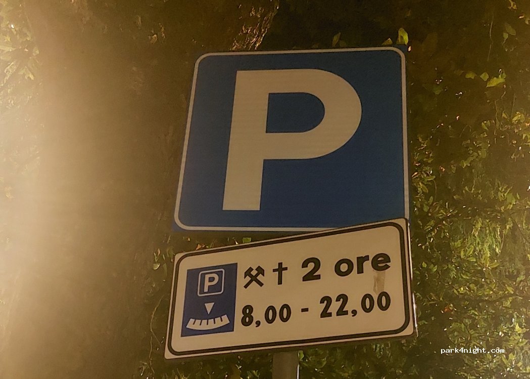 (38066) Riva del Garda - 2 Via Giancarlo Maroni — foto