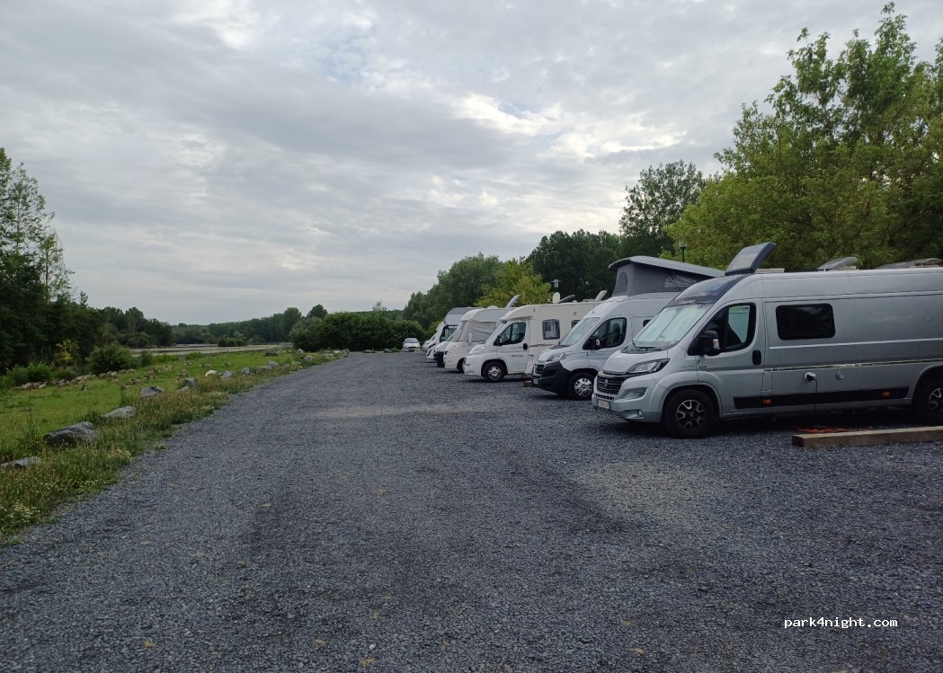 aire Camping-Car Park de Bray-sur-Somme — foto 3