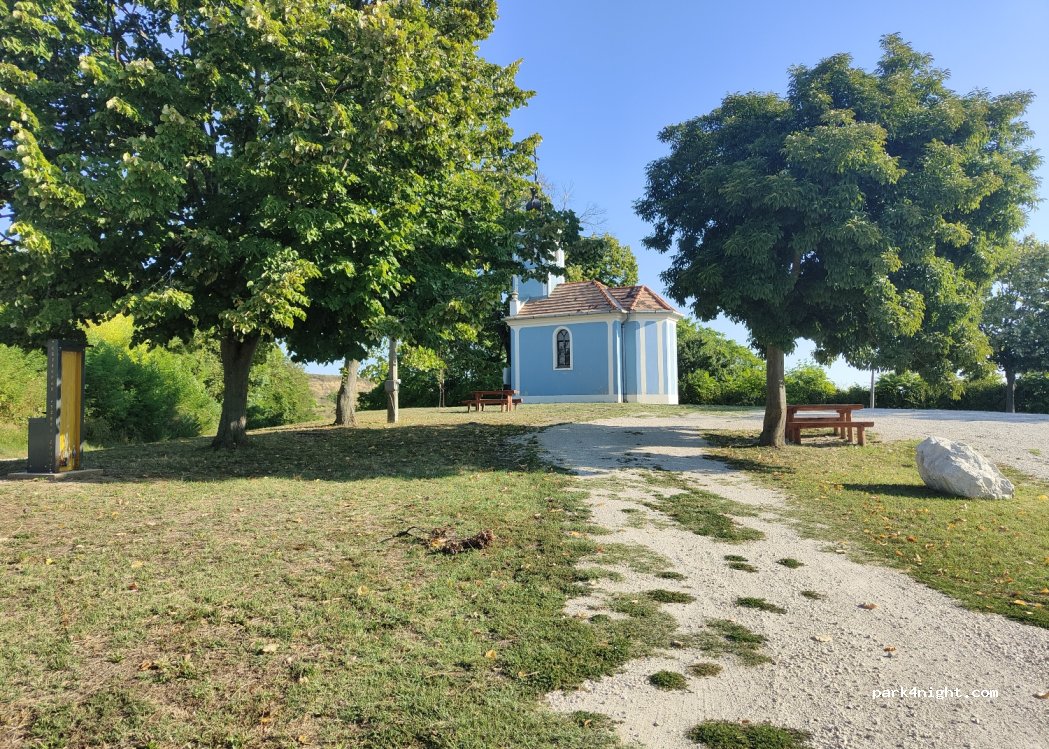 (7144) Alsónána - Unnamed road — foto 2