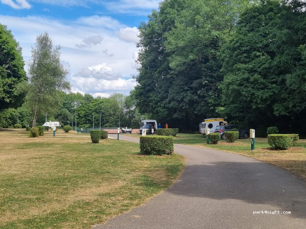 (52140) Val-de-Meuse - 24 Rue Hubert Collot — foto 2