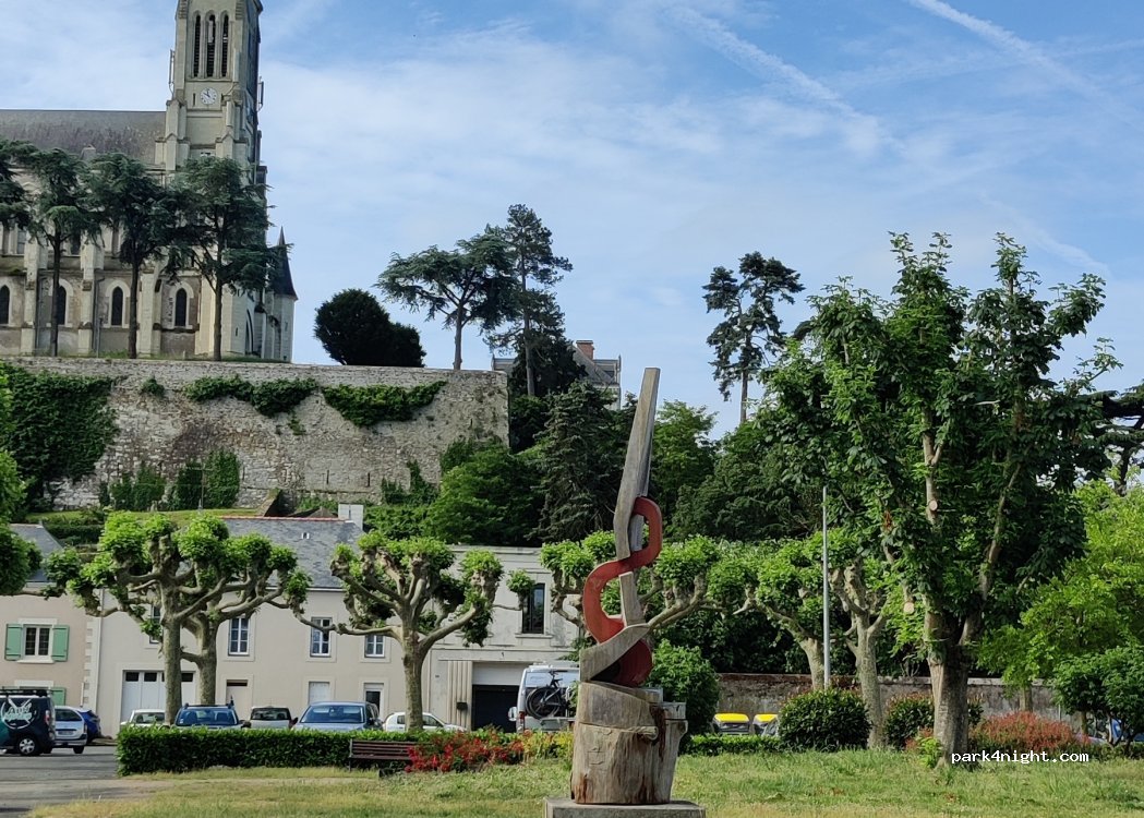 (49570) Mauges-sur-Loire - Place du Vallon — foto