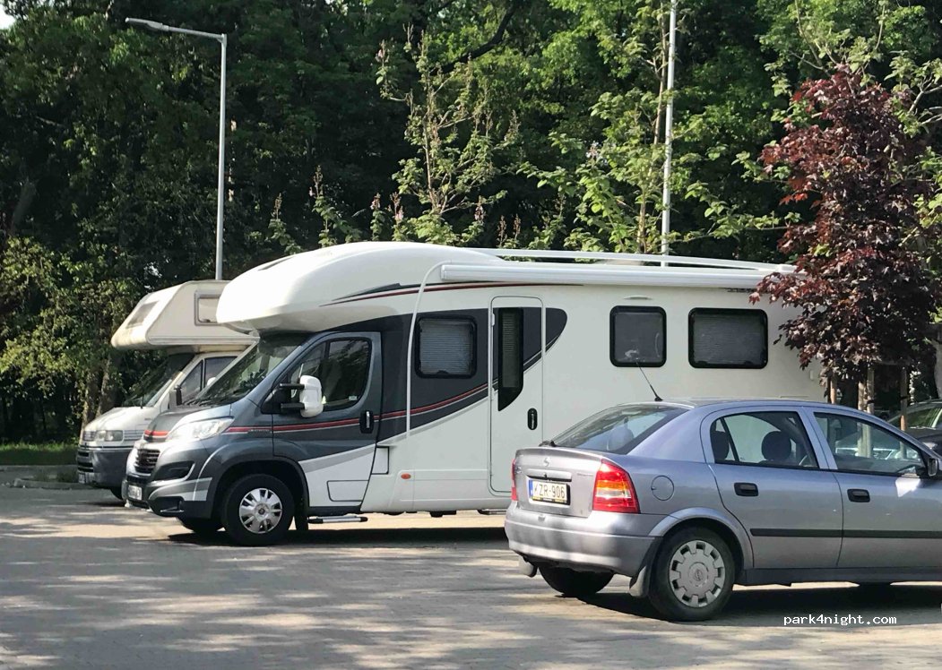 (2890) Tata - 12 Tópart sétány — foto 4