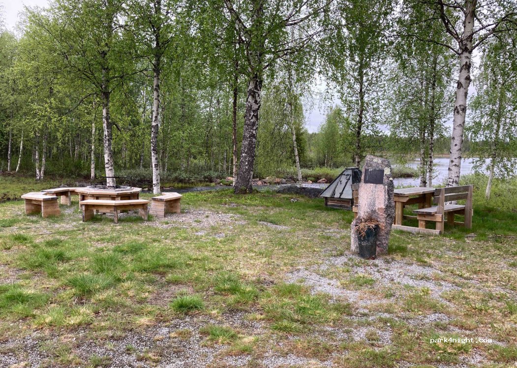 (923 99) Gubbträsk - Unnamed Road — foto