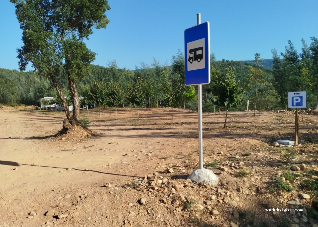 (3350) Lavegadas - R. Portela do Carvalho — foto 4