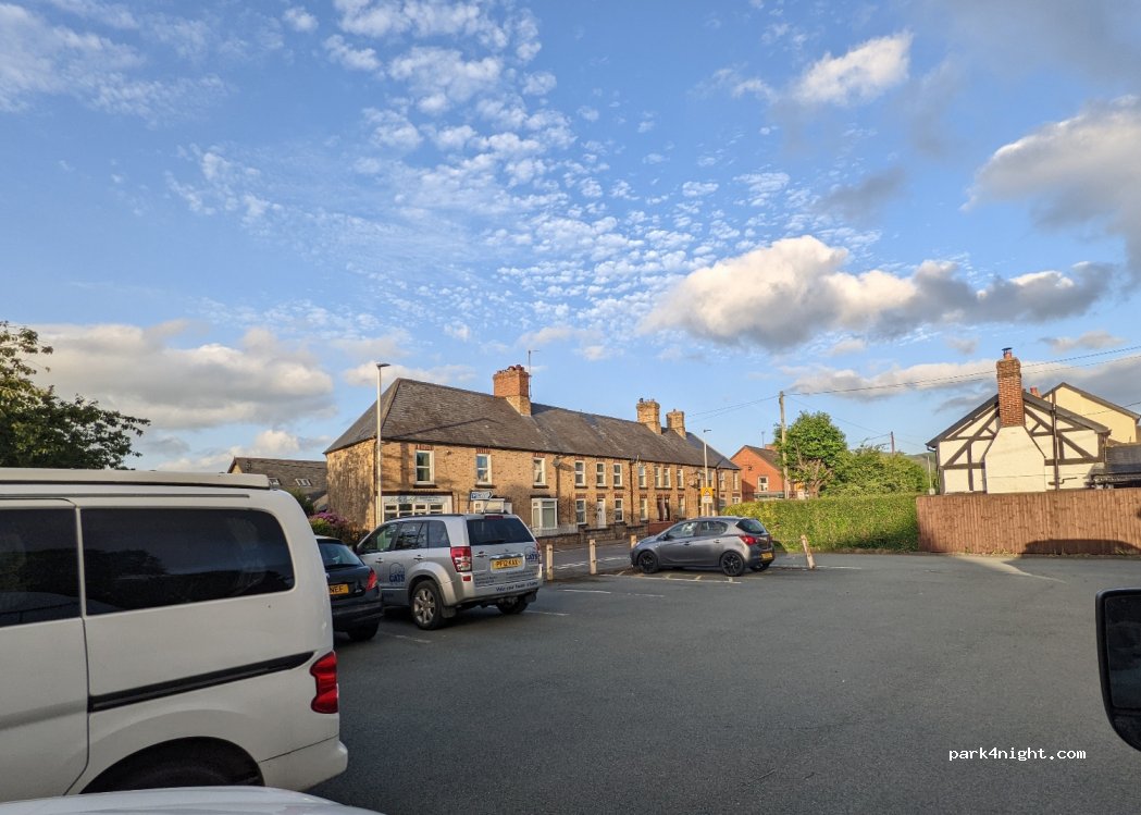 (SY17 5DT) Caersws - 2 Bridge Street — foto