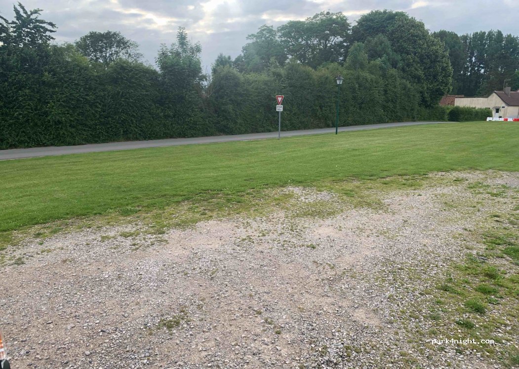 (80150) Crécy-en-Ponthieu - 10 Rue du Mont Renault — foto
