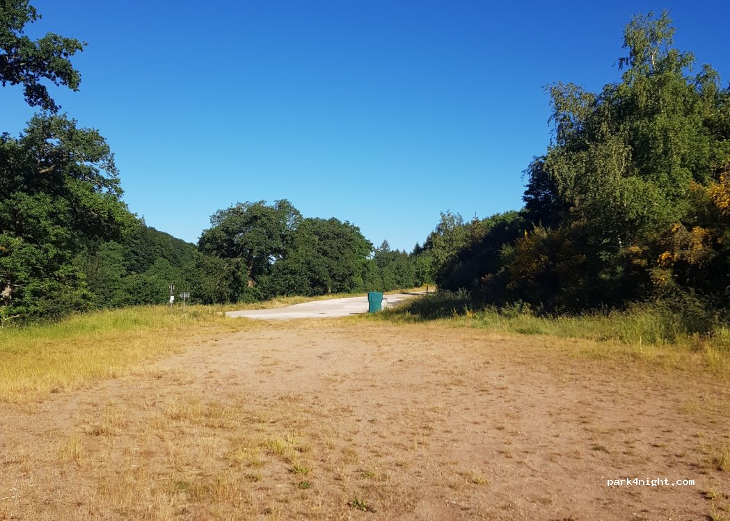 (12410) Salles-Curan - 3 Villefranquette — foto 2